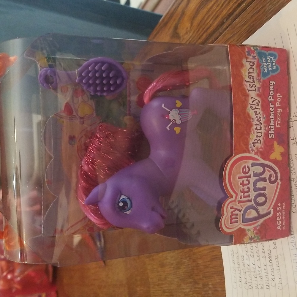 2004 my little pony butterfly island shimmer pony fizzy pop mib g3